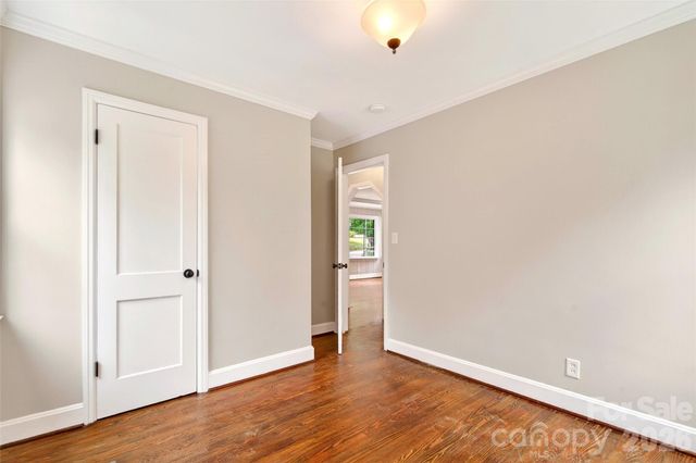 24 Dallas Street, Asheville, NC 28806