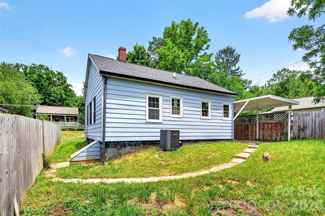 24 Dallas Street, Asheville, NC 28806