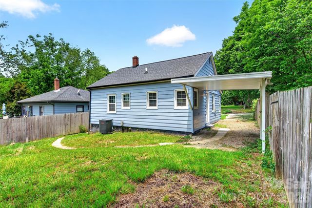 24 Dallas Street, Asheville, NC 28806