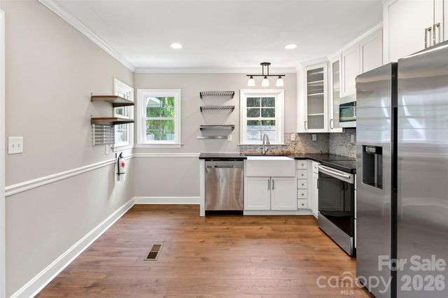 24 Dallas Street, Asheville, NC 28806