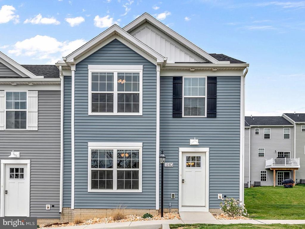 3623 KORTNI DR, Dover, PA 17315