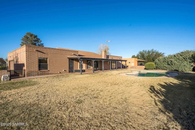 1927 Francine Court, Las Cruces, NM 88007