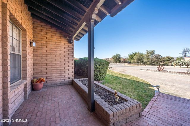 1927 Francine Court, Las Cruces, NM 88007