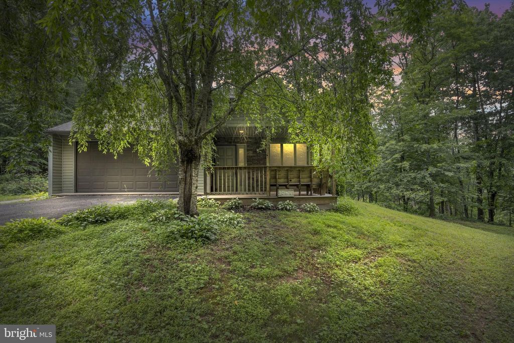 160 MILLERS GAP RD, Marysville, PA 17053