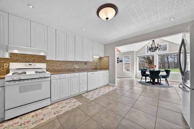 729 Mullock Road, Port Jervis, NY 12771