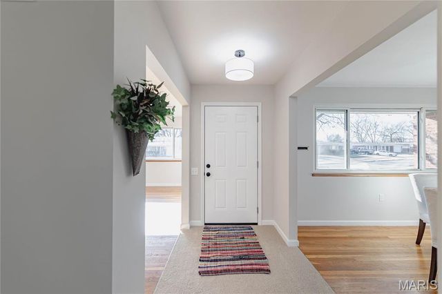 1480 Stallion Drive, Florissant, MO 63033