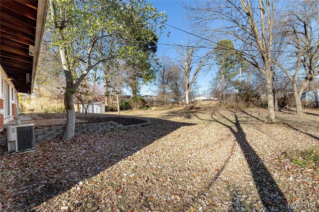 1480 Stallion Drive, Florissant, MO 63033