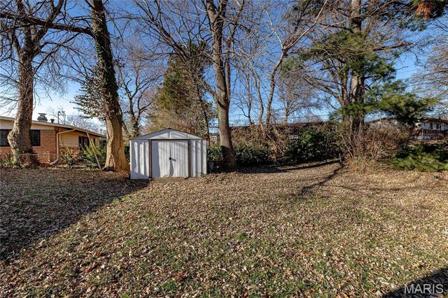 1480 Stallion Drive, Florissant, MO 63033