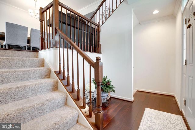 25099 PRAIRIE FIRE SQ, Aldie, VA 20105