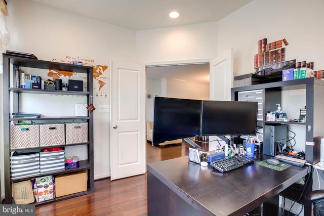 25099 PRAIRIE FIRE SQ, Aldie, VA 20105