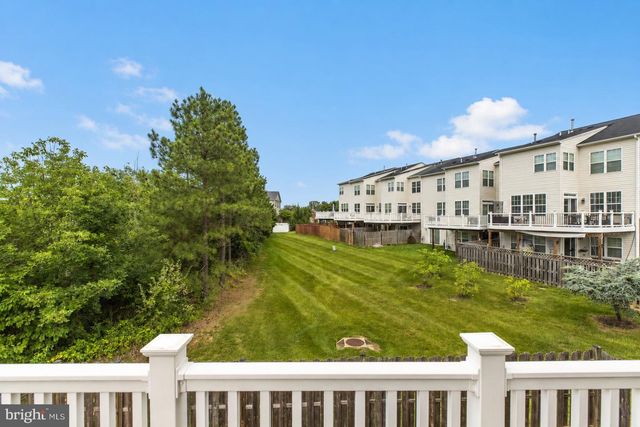 25099 PRAIRIE FIRE SQ, Aldie, VA 20105