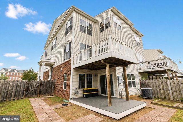 25099 PRAIRIE FIRE SQ, Aldie, VA 20105