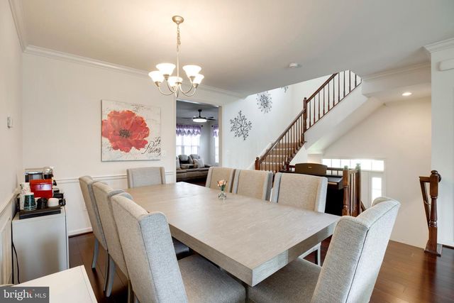 25099 PRAIRIE FIRE SQ, Aldie, VA 20105