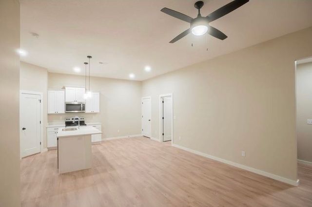 446 Trails Head Ct, Goddard, KS 67052