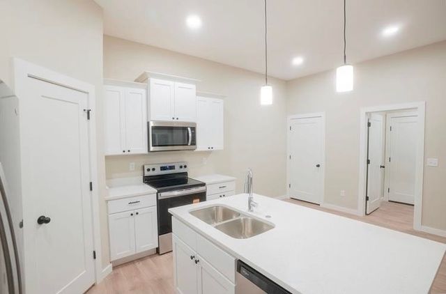 446 Trails Head Ct, Goddard, KS 67052