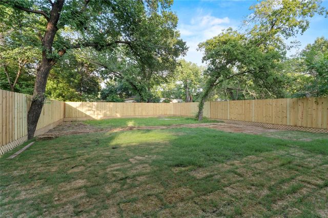 4128 Pluto Street, Dallas, TX 75212
