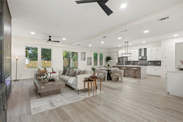 4128 Pluto Street, Dallas, TX 75212