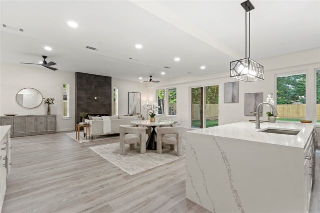 4128 Pluto Street, Dallas, TX 75212