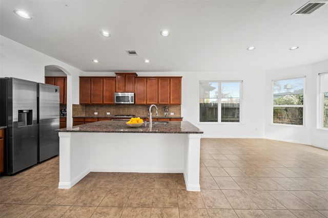 4663 Rockton Hills Lane, Sugar Land, TX 77479