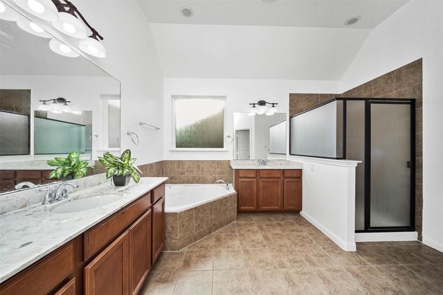 4663 Rockton Hills Lane, Sugar Land, TX 77479