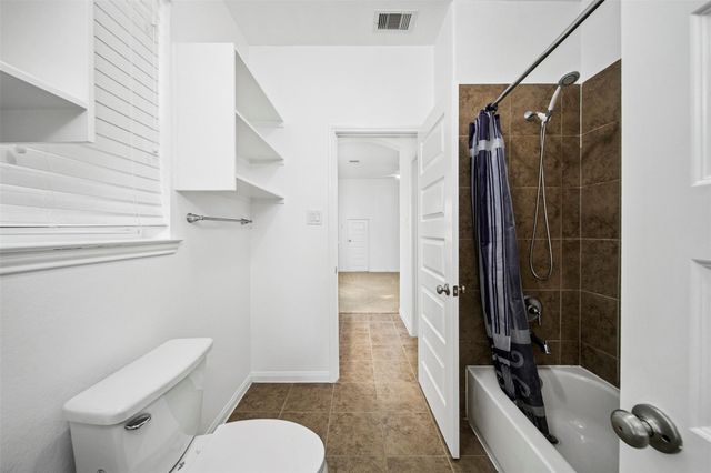 4663 Rockton Hills Lane, Sugar Land, TX 77479