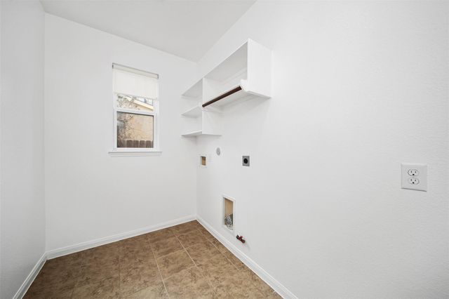 4663 Rockton Hills Lane, Sugar Land, TX 77479