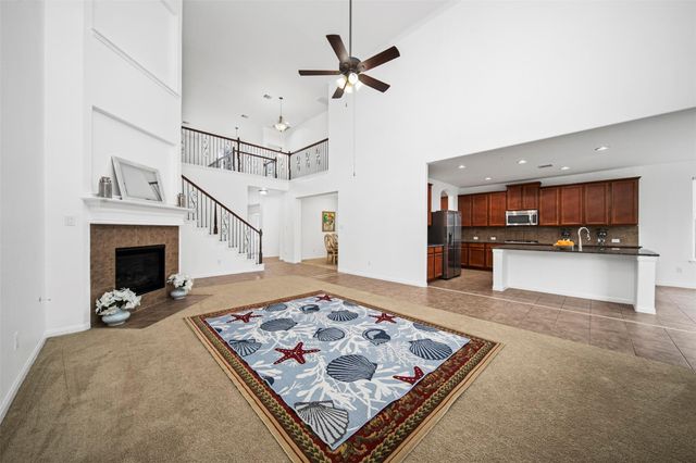 4663 Rockton Hills Lane, Sugar Land, TX 77479