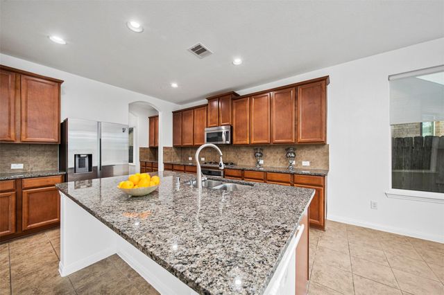 4663 Rockton Hills Lane, Sugar Land, TX 77479