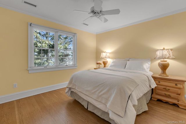 18 Landing Lane, East Quogue, NY 11942