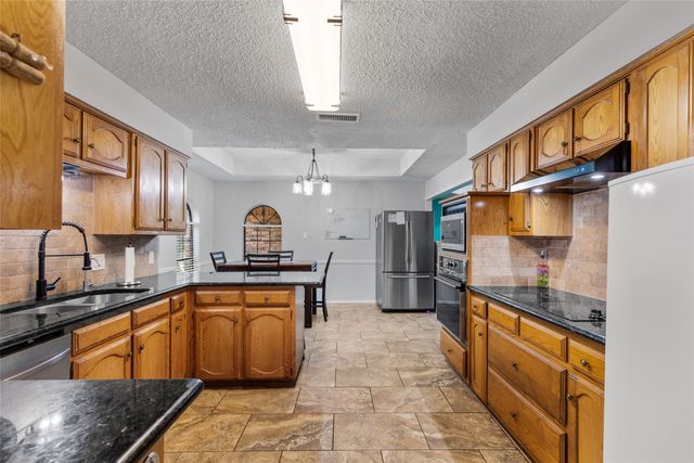 3918 Winston Drive, Denton, TX 76210