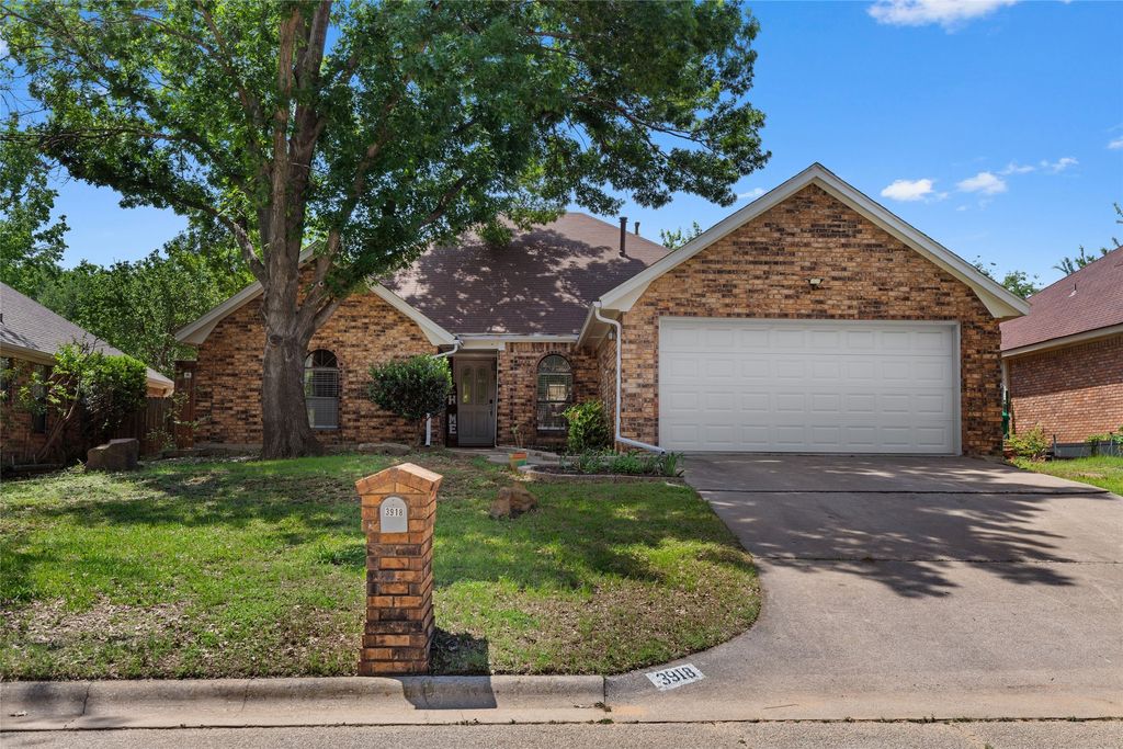 3918 Winston Drive, Denton, TX 76210