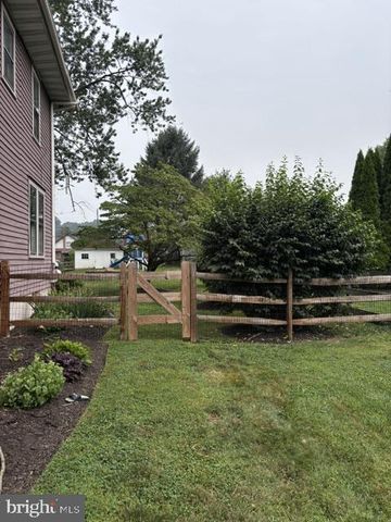 621 3RD AVE, Atglen, PA 19310