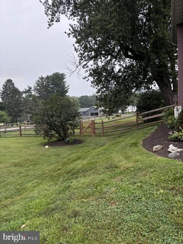621 3RD AVE, Atglen, PA 19310