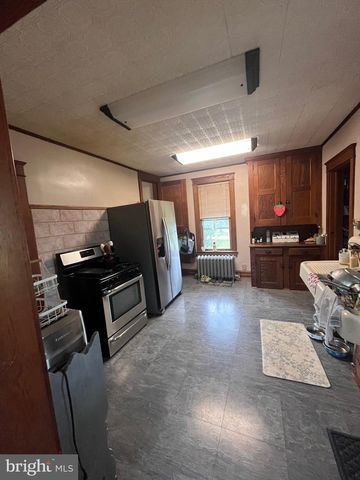 621 3RD AVE, Atglen, PA 19310
