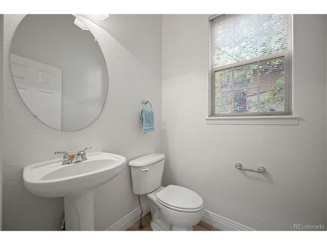 1087 Syracuse St, Denver, CO 80230