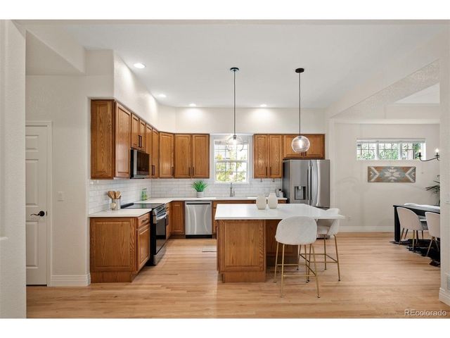 1087 Syracuse St, Denver, CO 80230