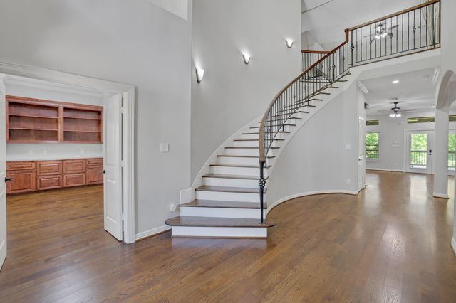 270 Lake Grove Drive, Coldspring, TX 77331