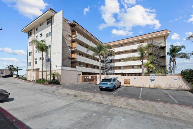 4878 Pescadero 101, San Diego, CA 92107