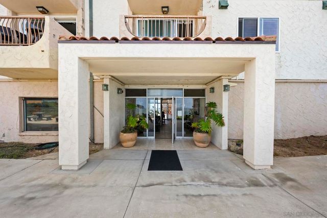 4878 Pescadero 101, San Diego, CA 92107