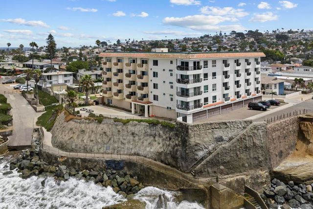 4878 Pescadero 101, San Diego, CA 92107