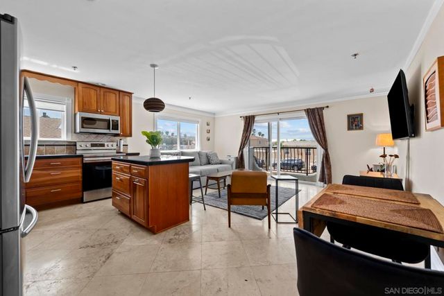 4878 Pescadero 101, San Diego, CA 92107