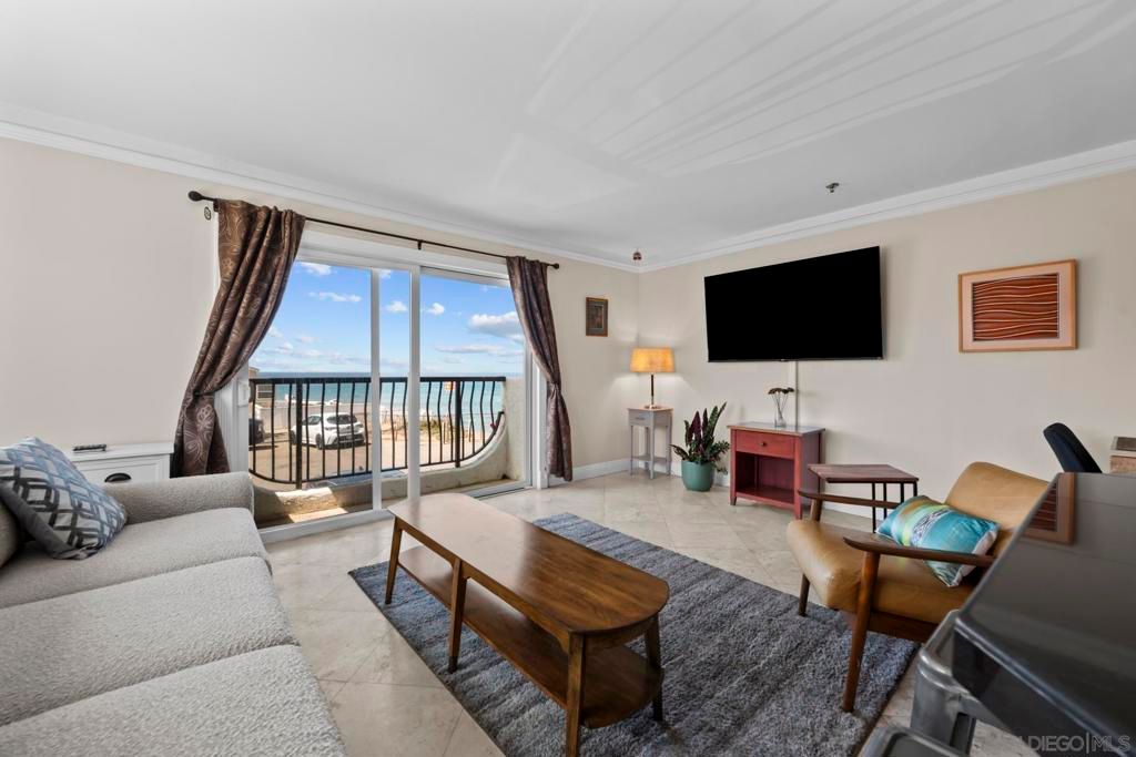 4878 Pescadero 101, San Diego, CA 92107
