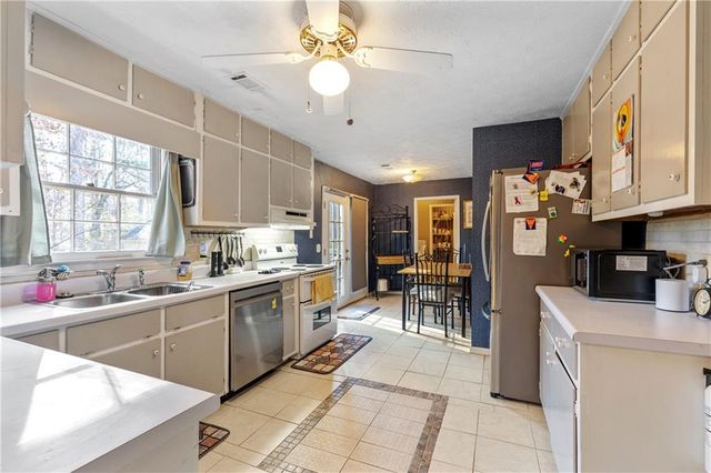 1751 Pierce Arrow Parkway, Tucker, GA 30084