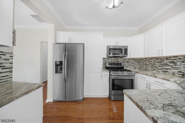 114 George Russell Way, Clifton City, NJ 07013