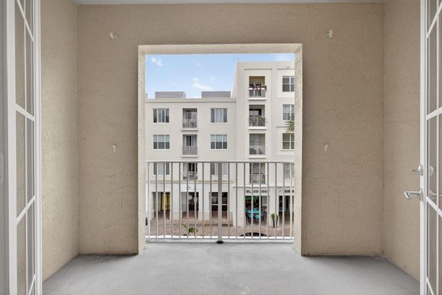 1203 Town Center Drive Drive 308, Jupiter, FL 33458
