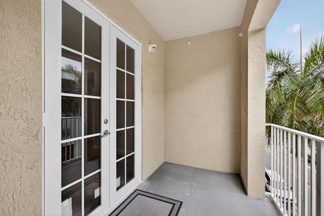 1203 Town Center Drive Drive 308, Jupiter, FL 33458