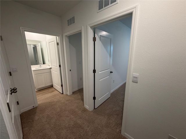 32538 MIDSUMMER NIGHT LANE, Wesley Chapel, FL 33543
