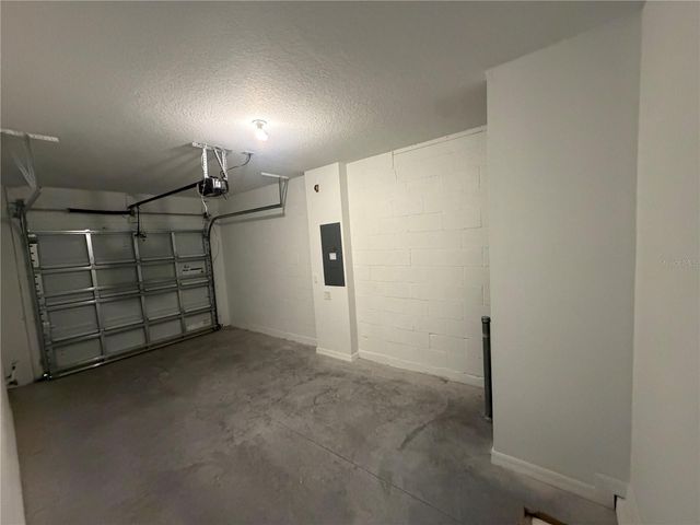 32538 MIDSUMMER NIGHT LANE, Wesley Chapel, FL 33543