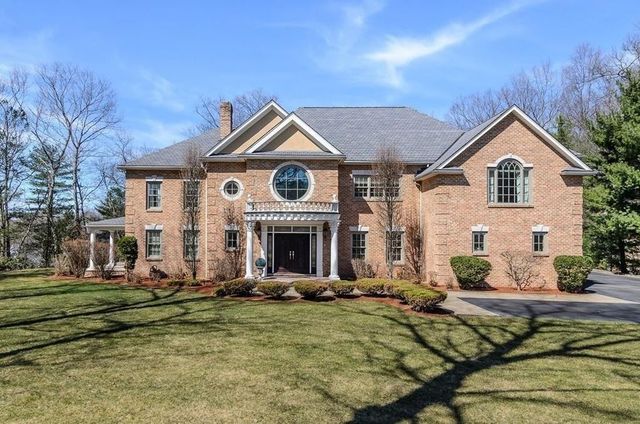 56 Sears Rd, Southborough, MA 01772