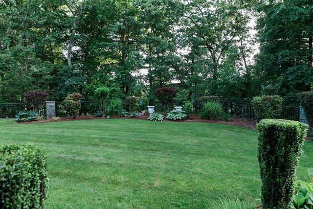 56 Sears Rd, Southborough, MA 01772